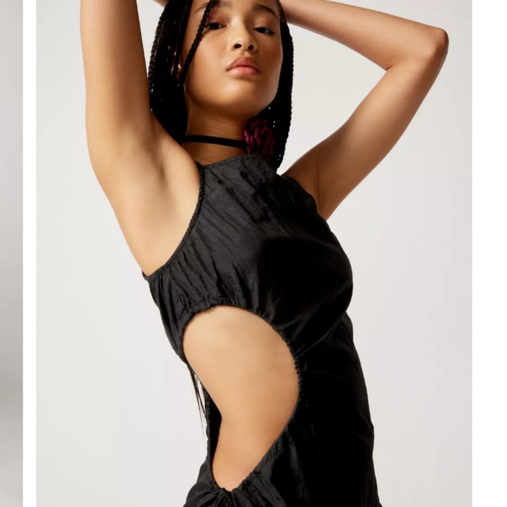 NWT Small Motel Daichi Cinched Cutout Midi Dress - Picture 2 of 4